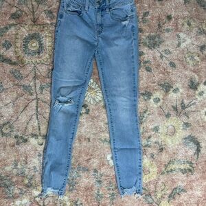 GAP Women's Light Blue Distressed Skinny Jeans